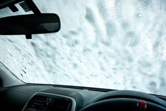 いつまで続く 黄砂や花粉による車の汚れ 花粉 黄砂の洗車方法と見落としがちな車内対策 Coolverre